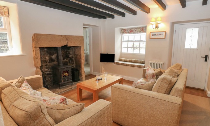 Great Longstone Cabaña | Buttercup Cottage