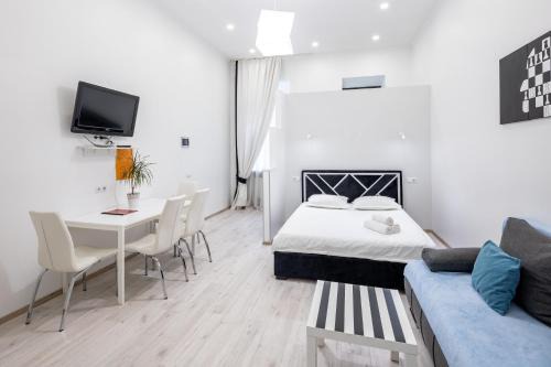 Lviv City Center Apartamento | BV Apartments Black and White
