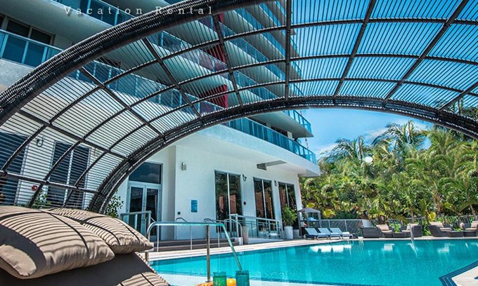 Hallandale Beach Apartamento | Bwalk Resort Rentals