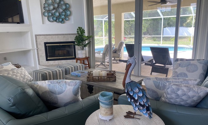 Port Saint Lucie Casa | By golf/beaches ~ Heated Saltwater Pool ~ King Bed