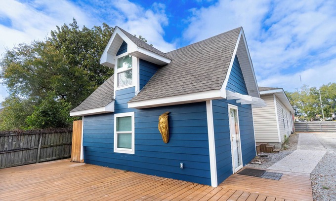 East Pensacola Heights Apartamento | By the Bayou, New ADU iwith pool!