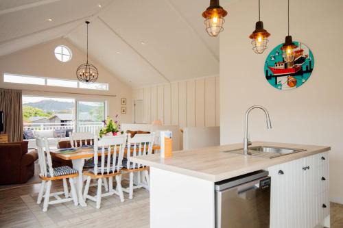 Whangamata Casa | By the Beach - Whangamata