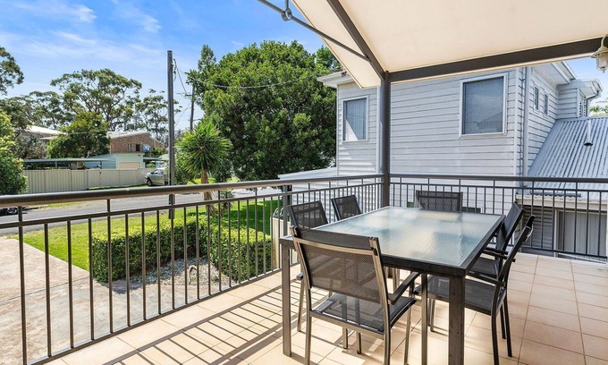 Shoalhaven Heads Casa | By The Jetty - Quiet location near the river