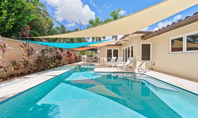 Bel Air Casa | BY THE SEA VACATION VILLAS 4 BED PRIVATE POOL/STEPS TO BEACH gated community