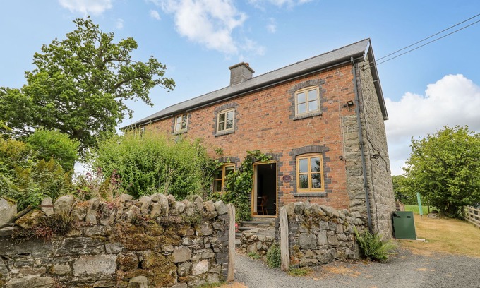 Llandrindod Wells Cabaña | Byrdir Cottage, RHAYADER