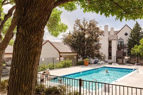 Englewood Casa | Byte-Sized Stay | Boston Commons