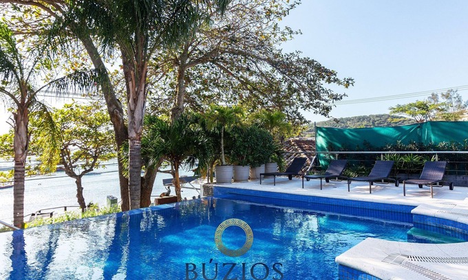Humaita Casa | Bz48: Casa en Condominio en Orla Bardot!
