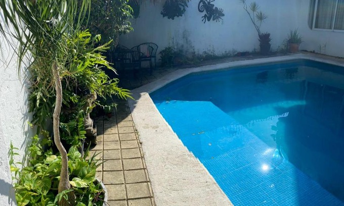 Granjas del Marqués Apartamento | Cálido y luminoso Departamento cerca de la playa familiar con piscina y oficina con AC en HB´s, sala/comedor en área turística.