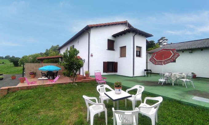 Suesa Casa | Cómoda casa en entorno natural y cerca de la playa
