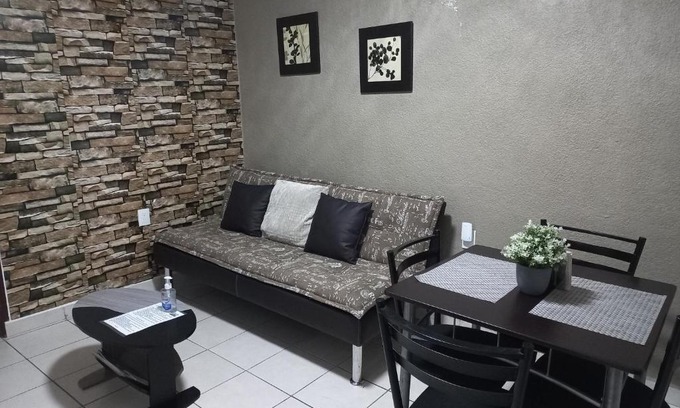 Venustiano Carranza Apartamento | Cómodo & confortable apartamento. 5 minutos del aeropuerto