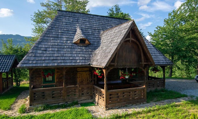 Borsa Casa | Căsuța Doinița