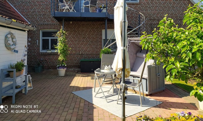 Bunde Apartamento | C + C Huck / High quality holiday apartment. Long-term bookable, inquire about conditions.