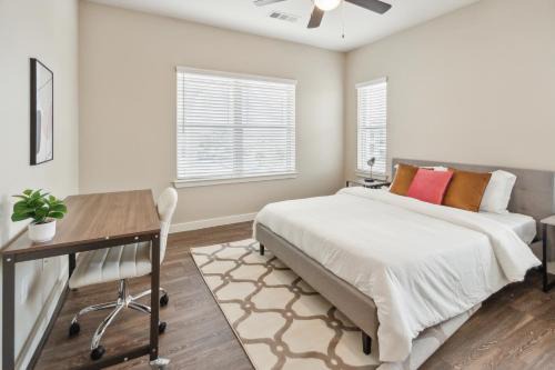 Willowbrook Apartamento | C Creek 5302 I New Construction 2bd Apt I Gated