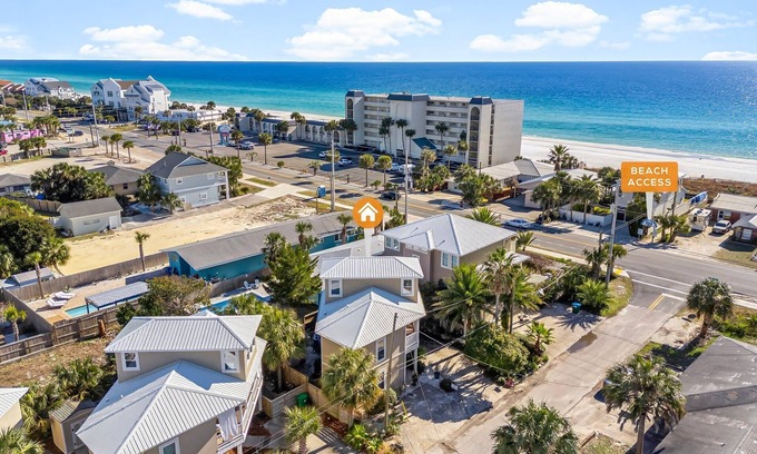 Kiska Beach Casa | C's The Day! Second to the beach, 3 Bed Plus loft