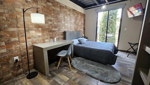 Ciudad López Mateos Apartamento | C46-R03 STUDIO at ITESM CEM Families Tourists & Travelers Choice Foreign Students Companies Executives WELCOME! 10min Izcalli-15min Esmeralda-20min Sátelite-25min AIFA