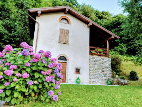 Canzo Casa | Ca' del Livello - country chic retreat with garden overlooking mountains