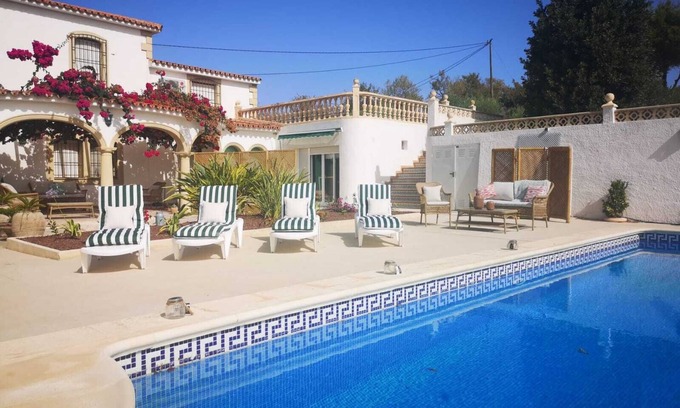 Benimarco Chalet De Esquí | Ca Olivar is a traditional Spanish farmstead