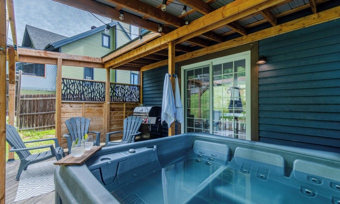 Petite-Riviere-Saint-Francois Casa | La Shred - 5min Massif + Fireplace + Spa + Air Conditioning + Smart TV