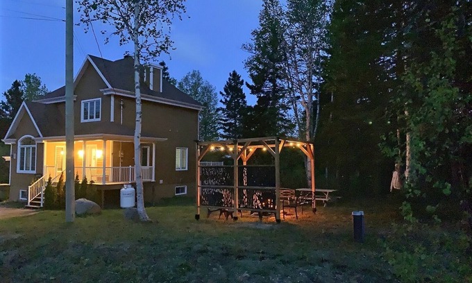 Petite-Riviere-Saint-Francois Chalet De Esquí | The Multi-Bois *Ski, Spa, Nature *
