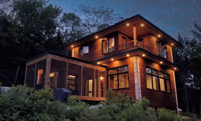 Ste-Lucie-des-Laurentides Chalet De Esquí | Chalet de l'Artisan | Spa | Fireplace | BBQ | Boardgames
