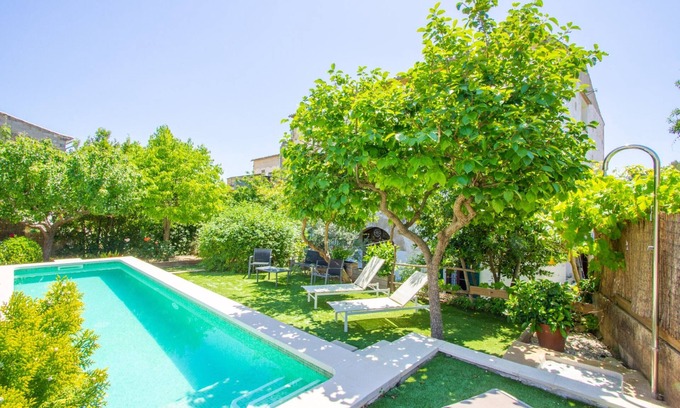 Mancor de la Vall Chalet De Esquí | Ca Ses Monges Casa mallorquina para 10 con piscina en Mancor de la Vall