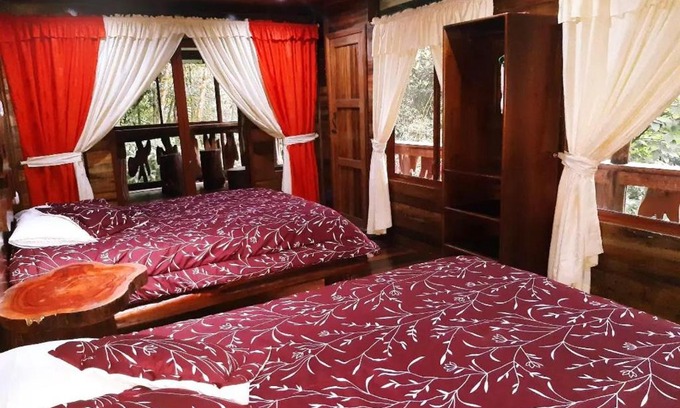 Región amazónica de Ecuador Villa | Cabaña Cascada Hollín