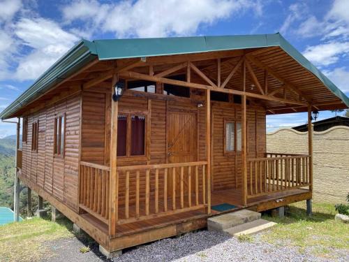 Cantón de Dota Chalet De Esquí | Cabaña Girasoles - CUTE Cabin with Amaizing views!