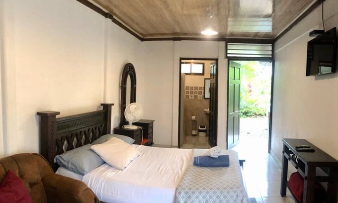 El Tanque Casa | Cabaña Rocío con Piscina Privada