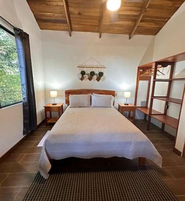 Bijagua Apartamento | Cabañas Areno Lodge.