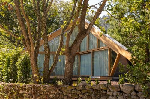 Marin Otro | Cabañas de Xarás, Mimosa