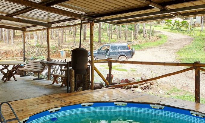 Tumba Vieja Cabina | CABAÑAS DE MONTAÑA | PISCINA | FALDAS DE CERRO AZUL | 30 MIN DE CIUDAD