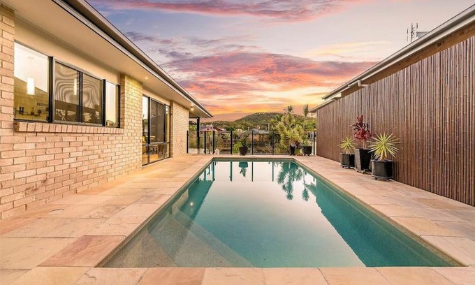 Bogangar Casa | CABA17 - Waterfront home with a pool!