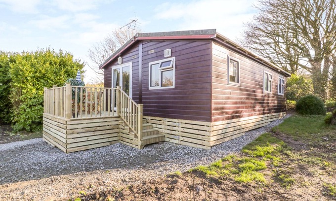 Cylch-Y-Garn Cabaña | Caban y Felin, CEMAES BAY