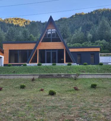 Vadu Motilor Cabina | Cabana A-frame Apuseni