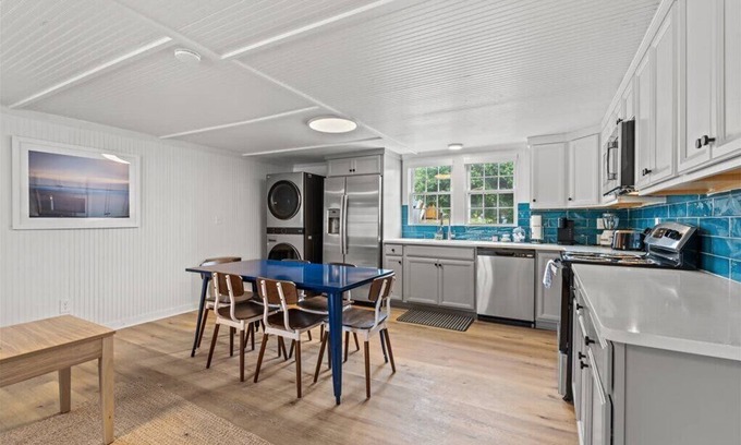 Crescent Beach Apartamento | Cabana Beach 5 3BR Condo Just Steps from the Ocean