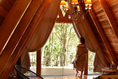 Santa Helena Chalet De Esquí | Cabana com lareira, hidro, cavalos e piscina