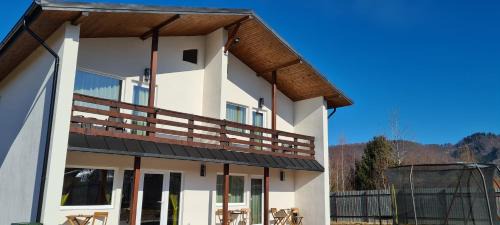 Rasnov Cabina | Cabana Floare de Colt 2