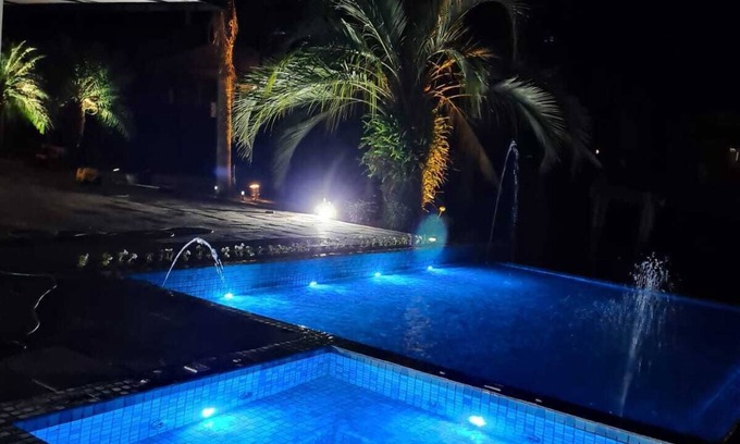 Cascavel Cabina | Cabana temática hipster