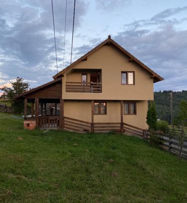 Piatra Fantanele Casa | Cabana Vlad 1