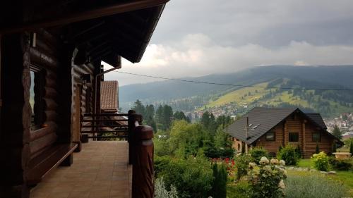 Vatra Dornei Casa | Cabana vultur2 strada popeni