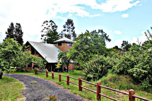 Puerto Octay Casa | Cabanas de Monasterio