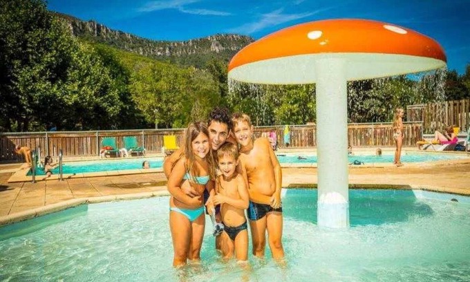 Florac Cabina | Cabane 3 étoiles - Piscine - efadfg