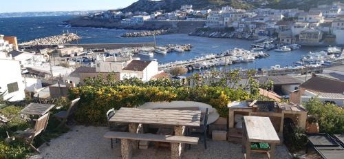 8th Arrondissement Casa | Cabanon Vue mer et calanques Les Goudes