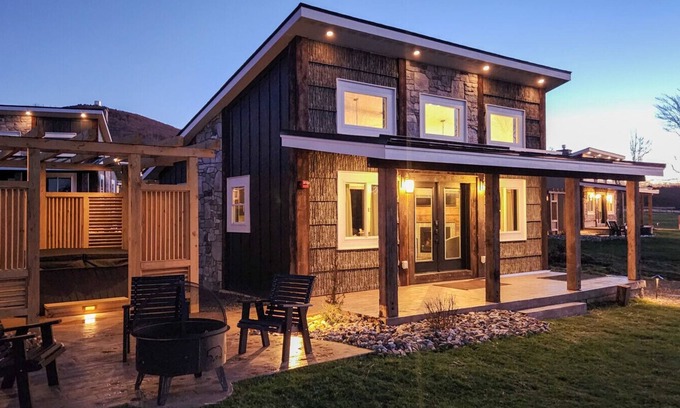 Timberline Cabina | Cabin 15 One Bed Modern Luxury w Hot Tub