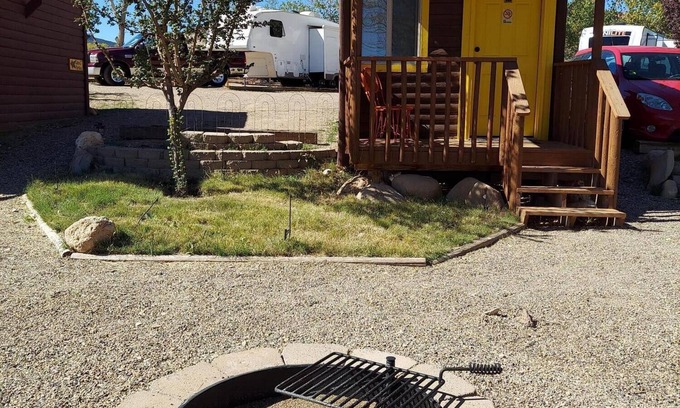 Escalante Cabina | Cabin 2 - 'The Ruess' - Dry Camping Cabin