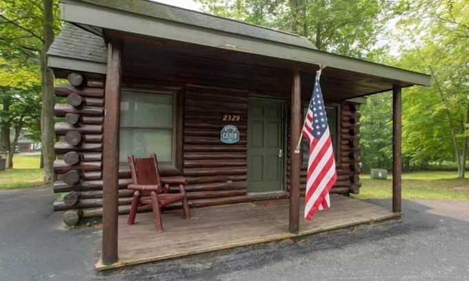 Gaylord Casa | Cabin 2329 - Charming Log Cabin within Private Resort