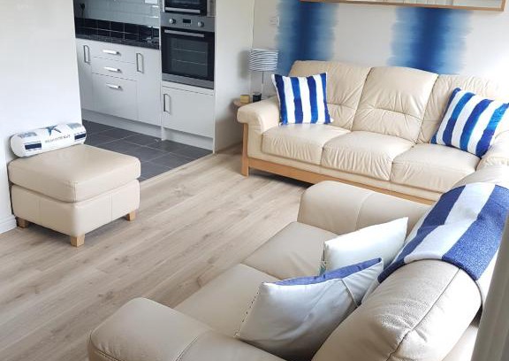 Bont Newydd Casa | Cabin 246 Riverside, Glan Gwna