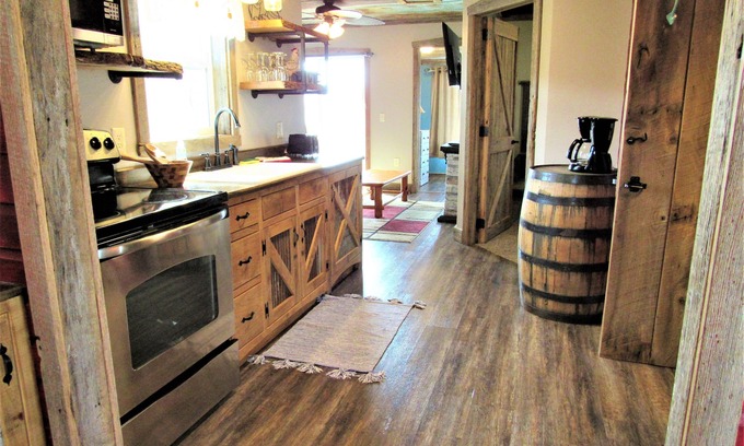 Murray Cabina | Cabin 3 at Kentucky Lake's Lynnhurst Family Resort