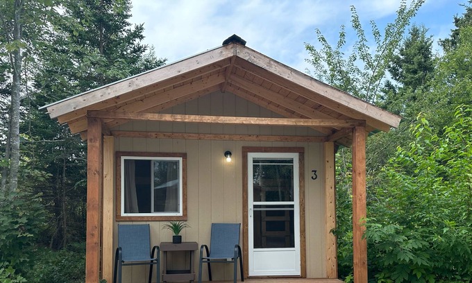 Queens County Cabina | Cabin #3 centrally located to beaches, golfing and the Confederation Trail!