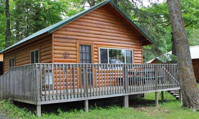 Deer River Cabina | Cabin 3 - Very cozy cabin with amazing lake views and great fishing